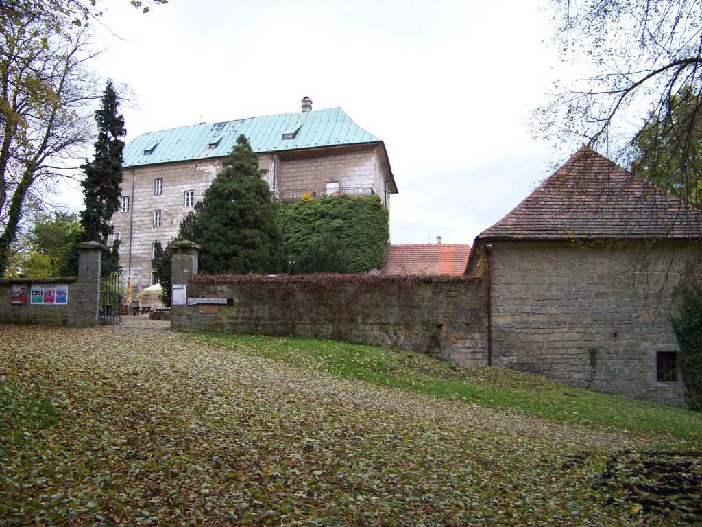 Houska Castle - Imps